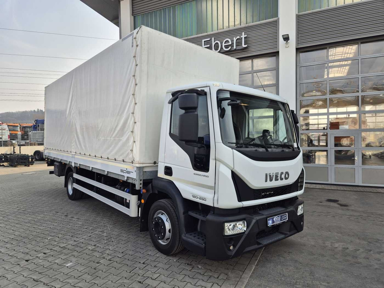 Iveco Eurocargo ML120E25 LBW 1.500kg Klima 3 Sitze - Curtainsider truck: picture 2 Iveco Eurocargo ML120E25 LBW 1.500kg Klima 3 Sitze - Curtainsider truck: picture 2