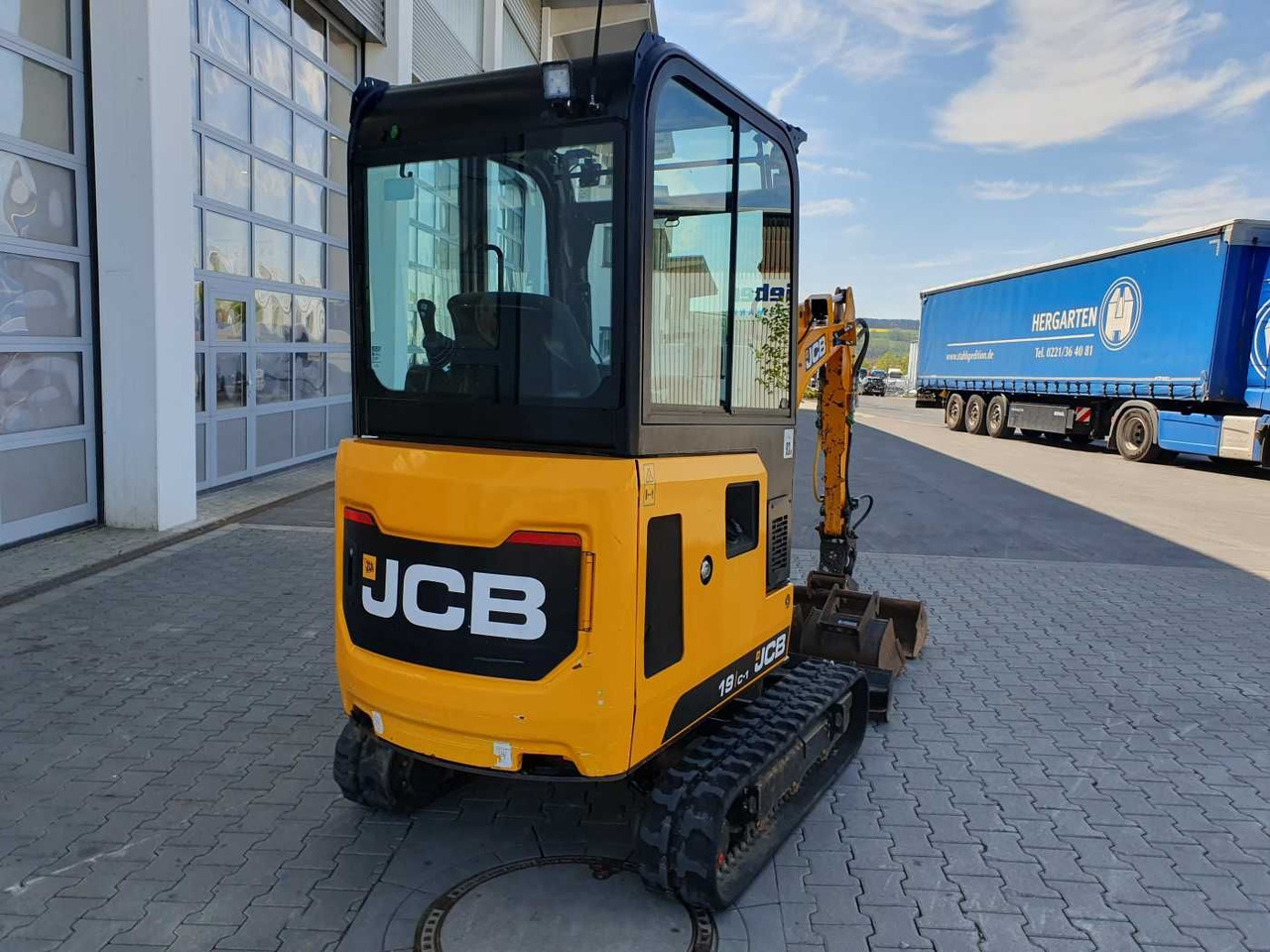 JCB 19C-1 / 528h / 2022 / Powertilt / Löffelpaket - Mini excavator: picture 4 JCB 19C-1 / 528h / 2022 / Powertilt / Löffelpaket - Mini excavator: picture 4