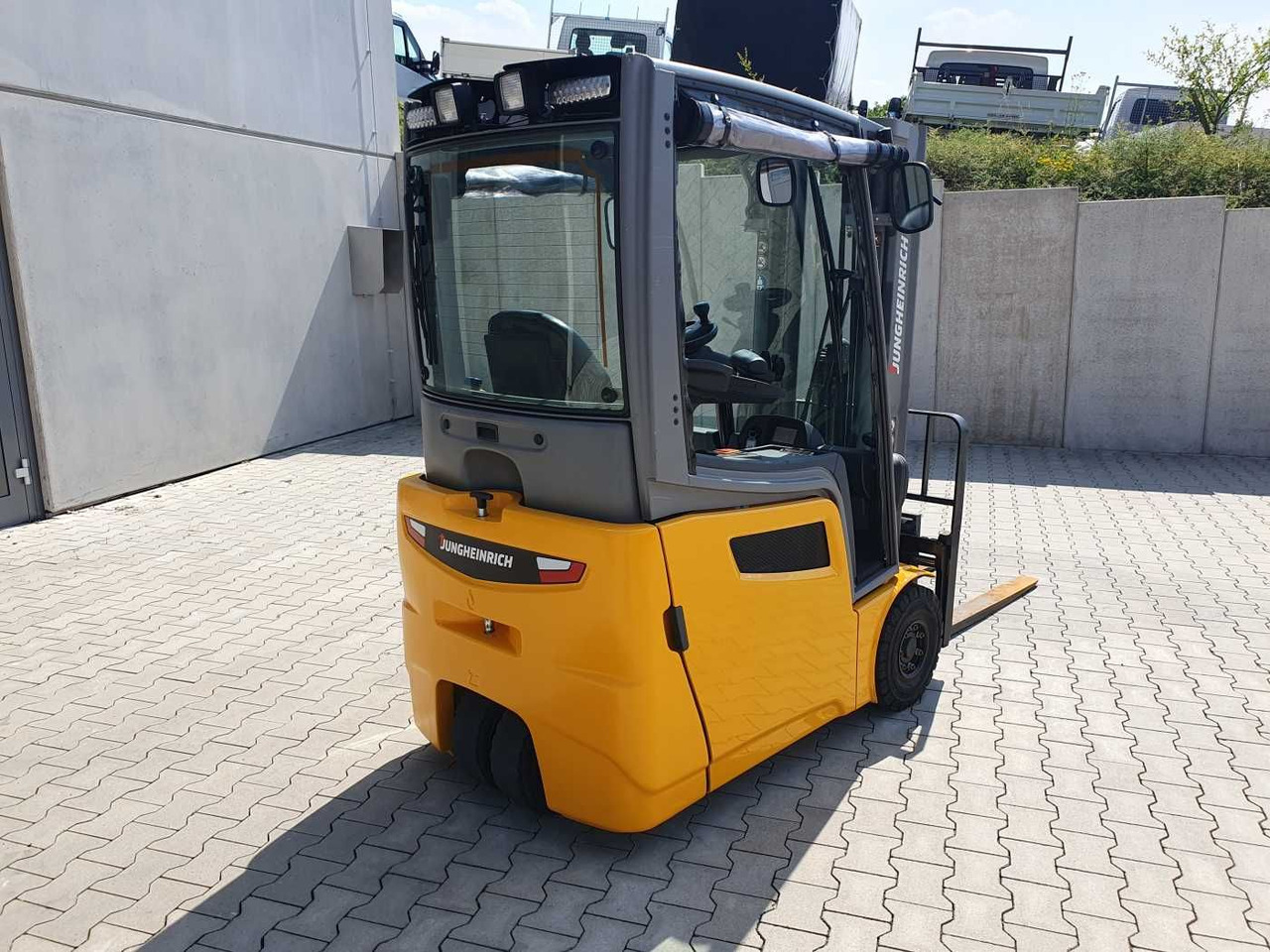 Jungheinrich EFG 215 / Triplex: 4.25m! / SS / nur 2.184h! - Electric forklift: picture 4 Jungheinrich EFG 215 / Triplex: 4.25m! / SS / nur 2.184h! - Electric forklift: picture 4