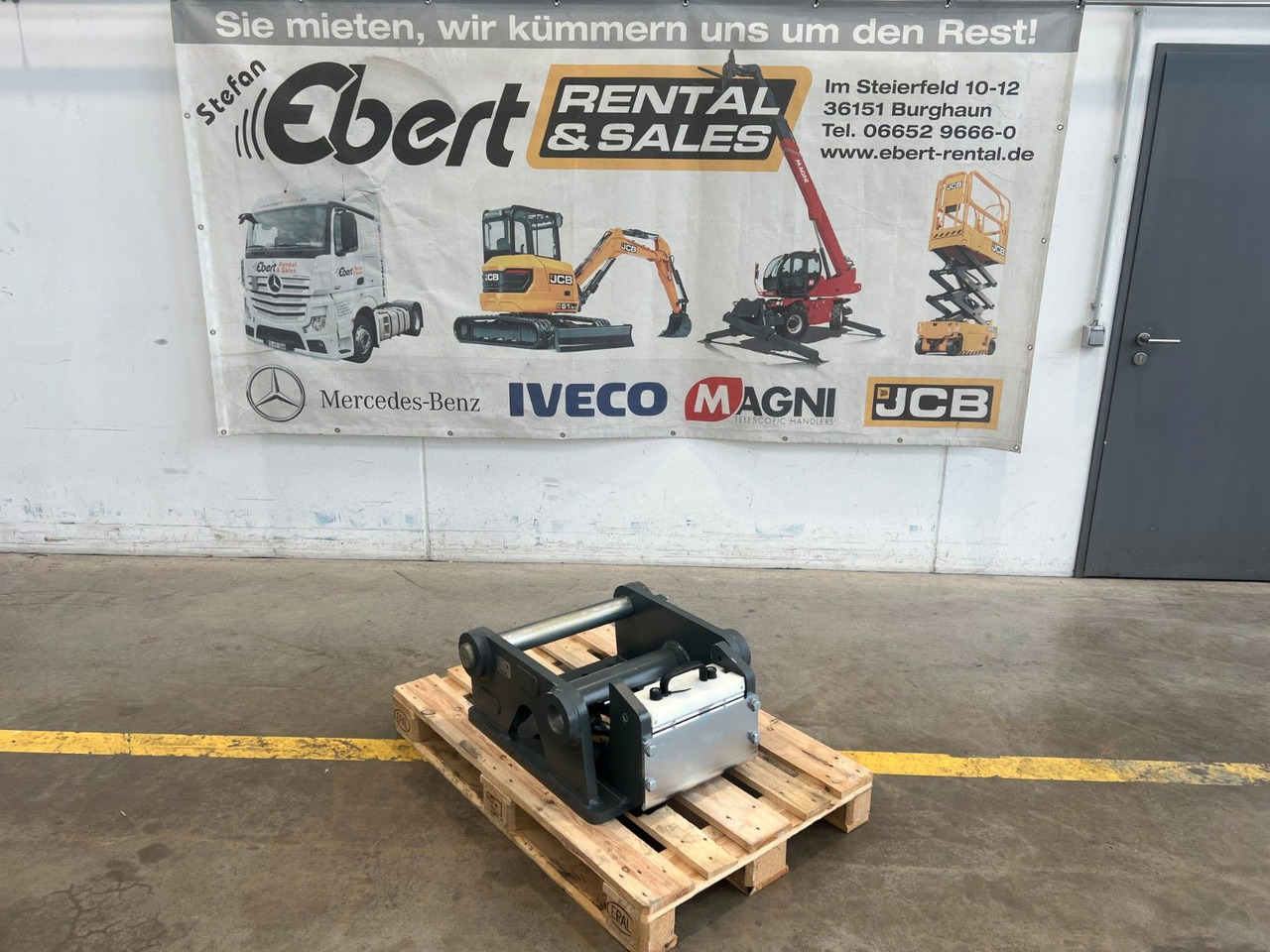 Liebherr Likufix SW48 Adapterplatte NEU lagernd - Quick coupler: picture 1 Liebherr Likufix SW48 Adapterplatte NEU lagernd - Quick coupler: picture 1