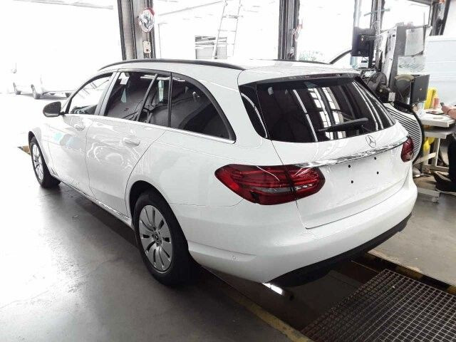 Mercedes-Benz C 180d T LED+RKamera+SHZ+DAB - Station wagon: picture 4 Mercedes-Benz C 180d T LED+RKamera+SHZ+DAB - Station wagon: picture 4