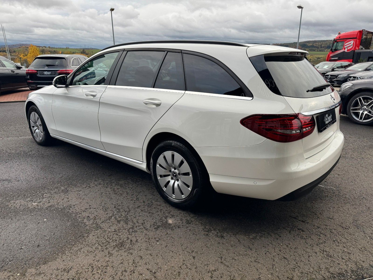 Mercedes-Benz C 180d T LED+RKamera+SHZ+DAB - Station wagon: picture 3 Mercedes-Benz C 180d T LED+RKamera+SHZ+DAB - Station wagon: picture 3