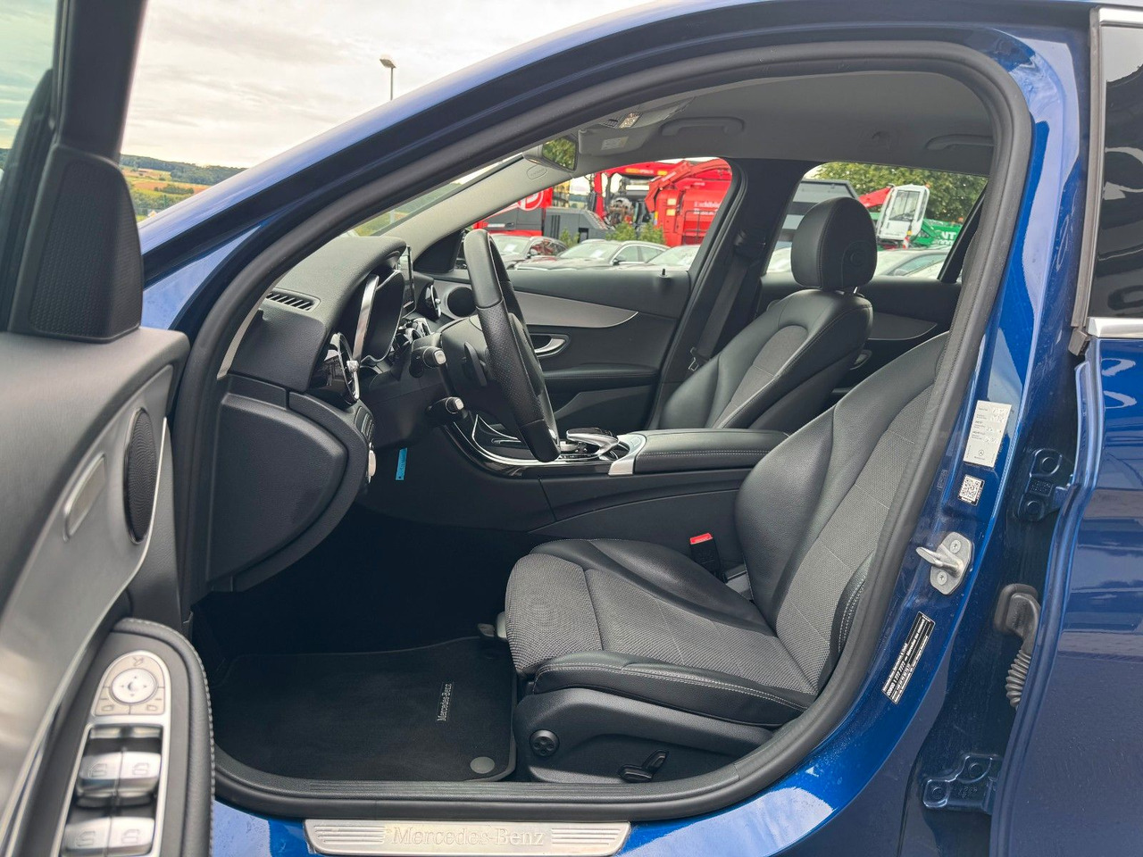 Station wagon Mercedes-Benz C 300 T Avantgarde+Ambiente+LED+IHC+SpiegelP: picture 11