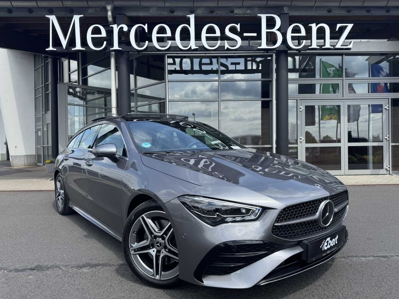 Mercedes-Benz CLA 200 AMG+Pano+MultiBeam+DistrPro+HUD+360 - Station wagon: picture 1 Mercedes-Benz CLA 200 AMG+Pano+MultiBeam+DistrPro+HUD+360 - Station wagon: picture 1