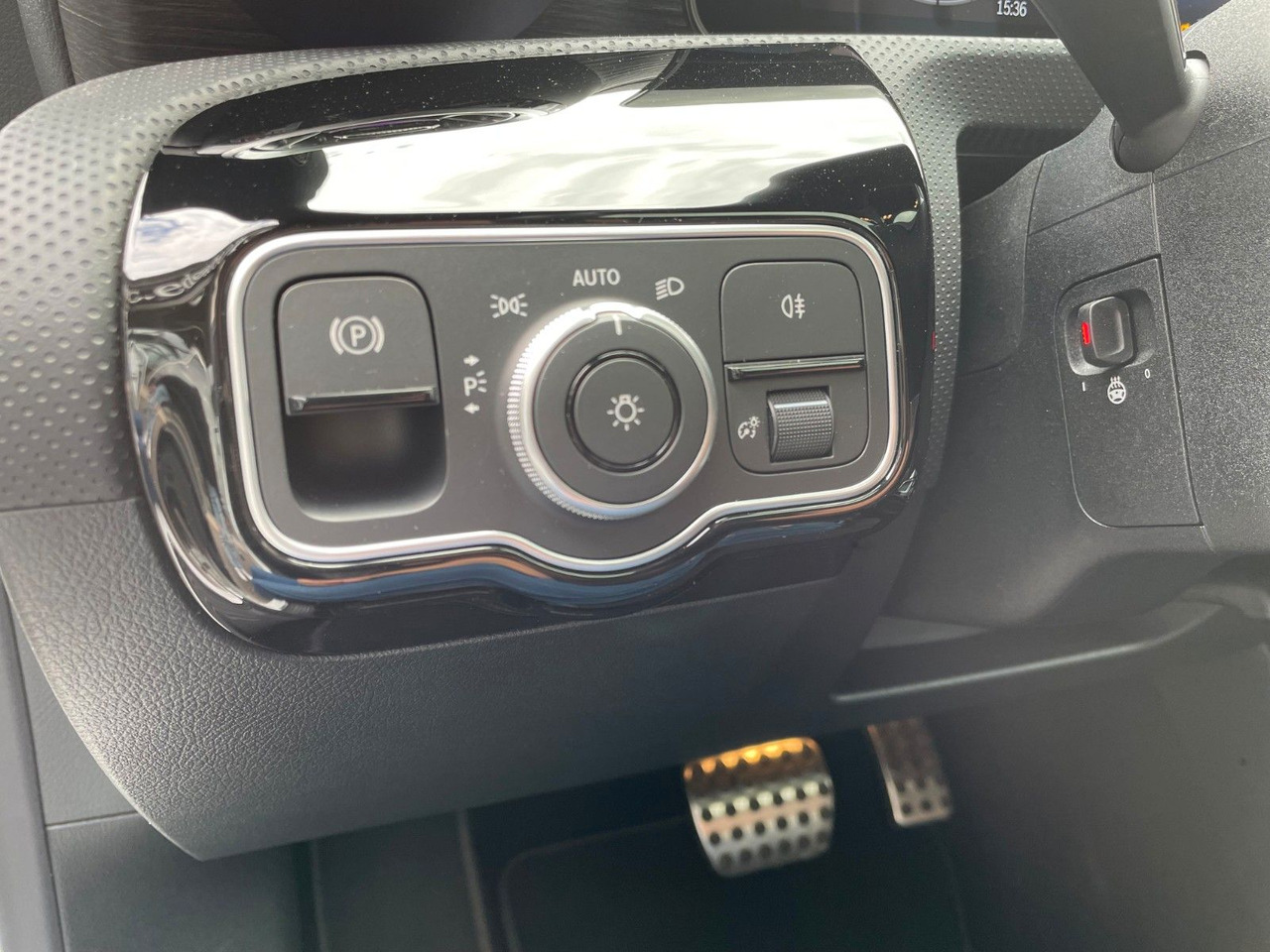 Coupe Mercedes-Benz CLA 200 AMG Pano+R-Kamera+19"+TOTW+DISTR+MULITBE: picture 14