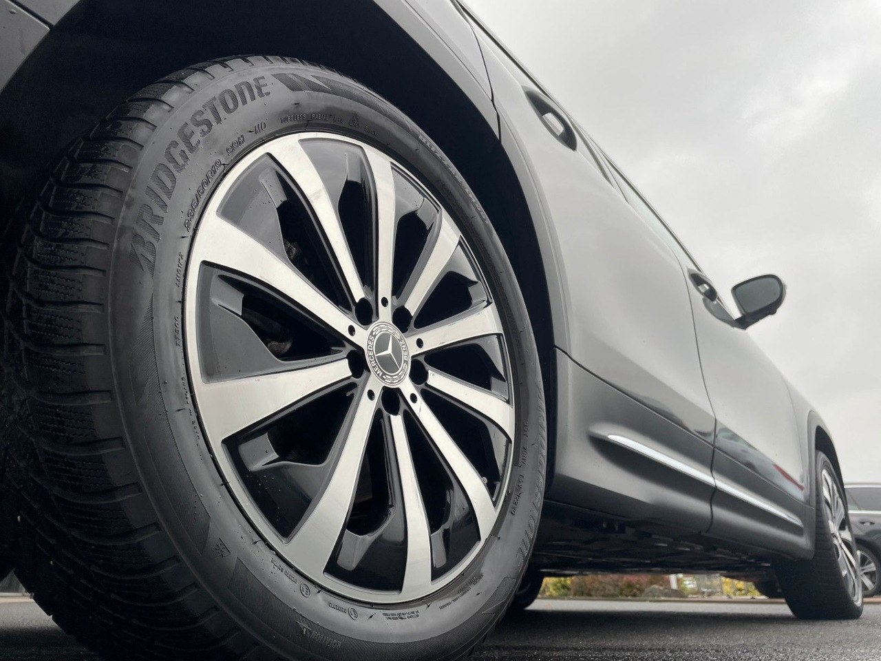 Mercedes-Benz GLB 220 d 4MATIC Progressive AHK+Memory+Pano+360 - SUV: picture 5 Mercedes-Benz GLB 220 d 4MATIC Progressive AHK+Memory+Pano+360 - SUV: picture 5