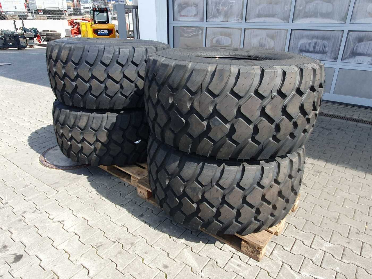 Wheel and tire package for Agricultural machinery Mercedes-Benz Radlader Reifen mit Felge / NEU / lagernd: picture 9 Wheel and tire package for Agricultural machinery Mercedes-Benz Radlader Reifen mit Felge / NEU / lagernd: picture 9