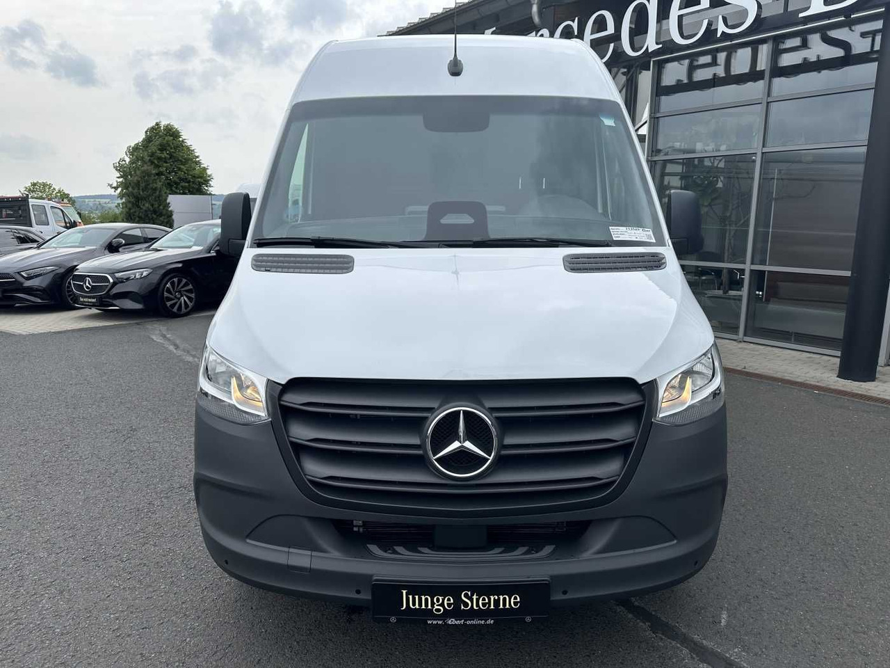 Mercedes-Benz Sprinter 317 CDI 4325 9G AHK Klima Kamera MBUX - Panel van: picture 2 Mercedes-Benz Sprinter 317 CDI 4325 9G AHK Klima Kamera MBUX - Panel van: picture 2