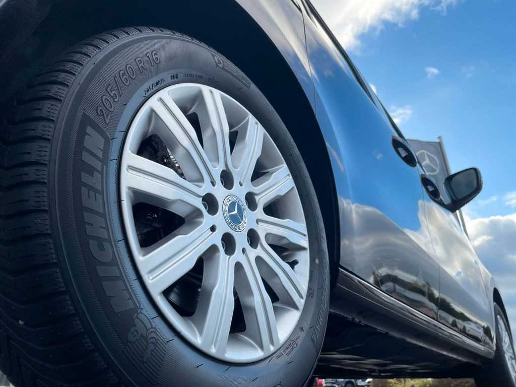 Lease a Mercedes-Benz T 180 Power Plus Autom Kamera AHK LED MBUX  Mercedes-Benz T 180 Power Plus Autom Kamera AHK LED MBUX: picture 7