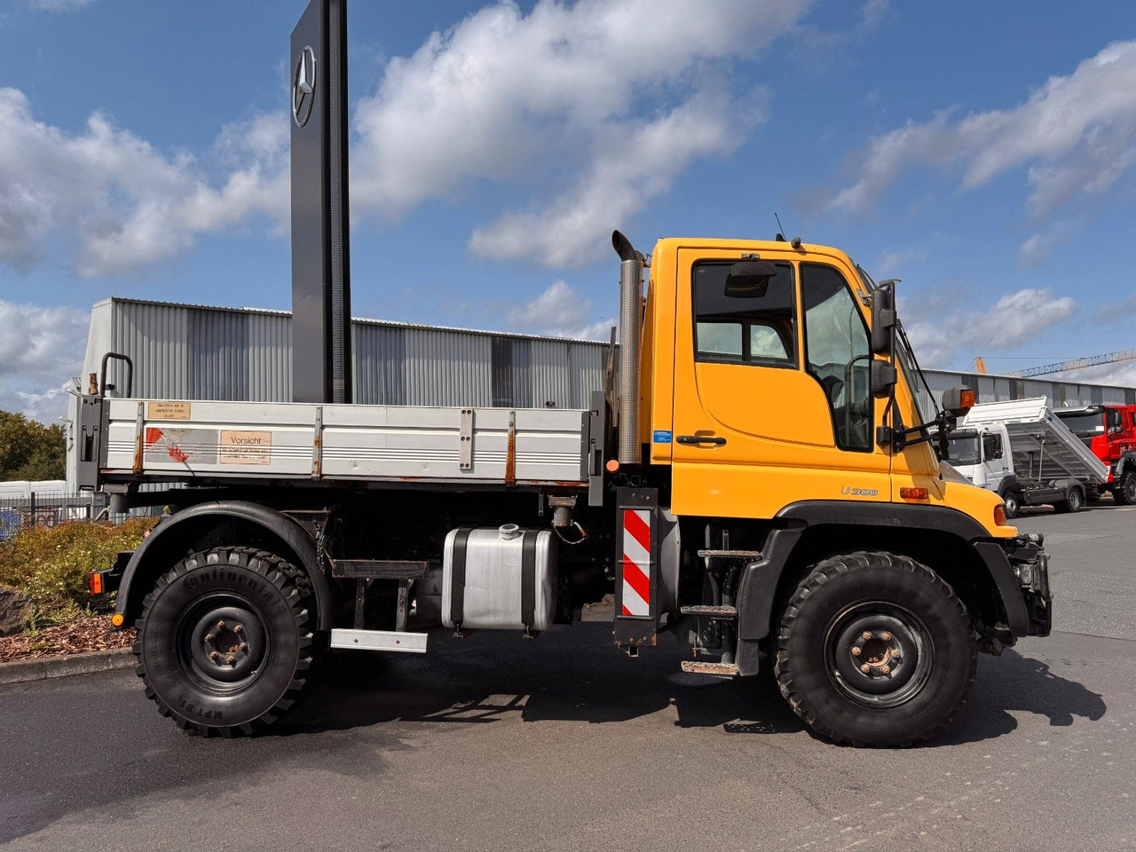 Mercedes-Benz Unimog U300 4x4 Vario-Pilot - Flatbed van: picture 5 Mercedes-Benz Unimog U300 4x4 Vario-Pilot - Flatbed van: picture 5
