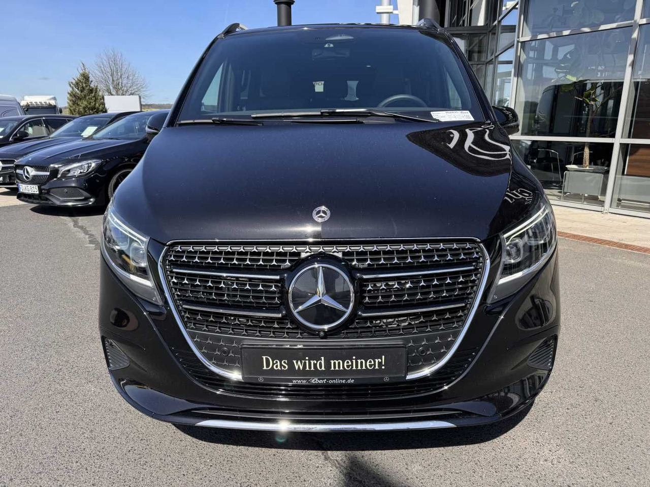 Mercedes-Benz V 300 d AVA AHK 2,5to DISTRONIC 360Kam Standheiz - Passenger van: picture 2 Mercedes-Benz V 300 d AVA AHK 2,5to DISTRONIC 360Kam Standheiz - Passenger van: picture 2