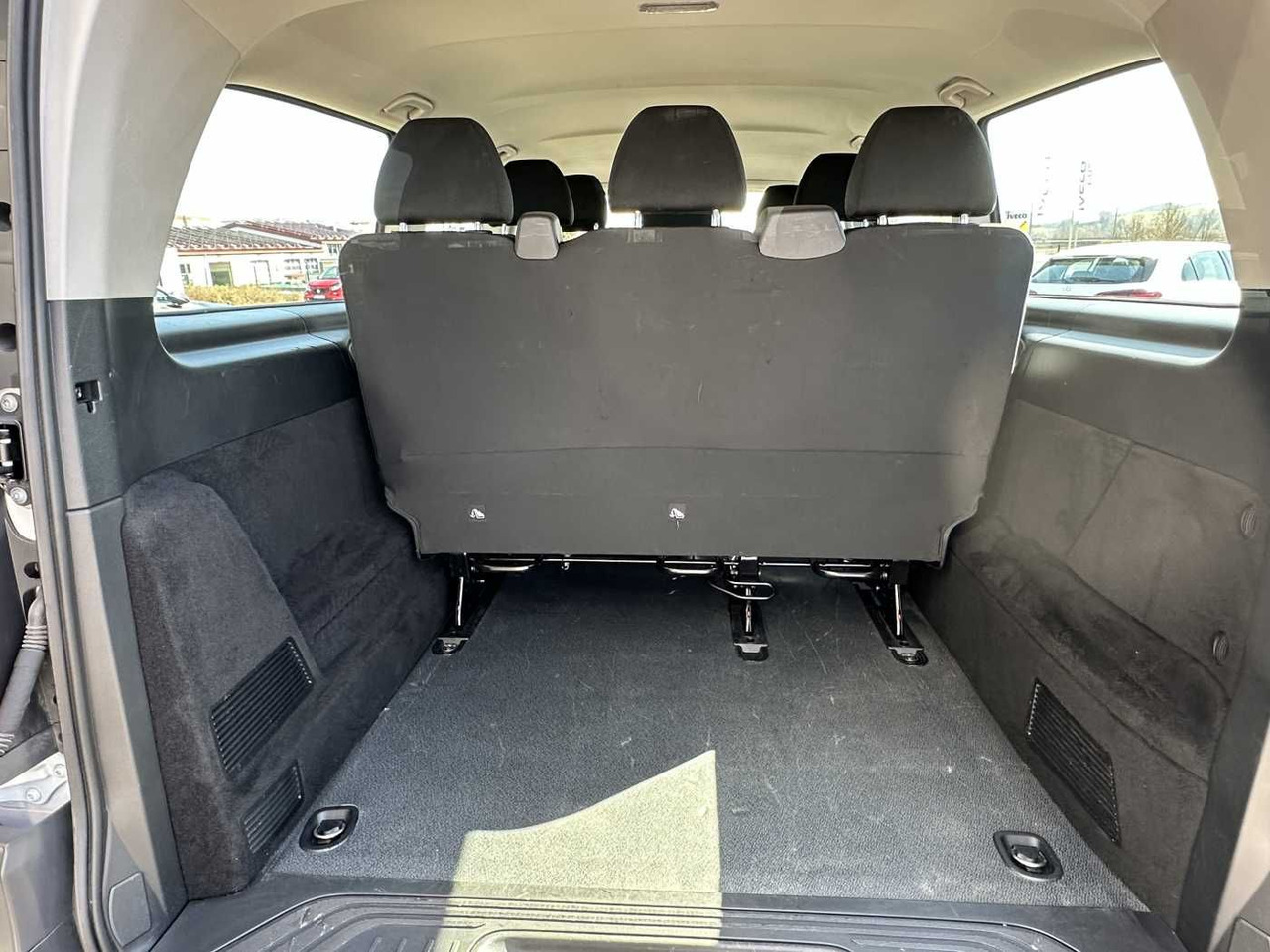 Passenger van Mercedes-Benz Vito 114 CDI Tourer 8Sitze Klima Audio40 Kamera: picture 6