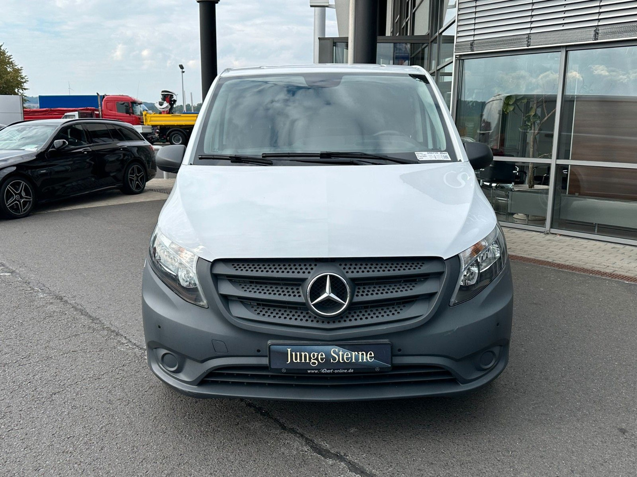 Mercedes-Benz Vito 116 CDI Extralang Klima Kamera SHZ - Small van: picture 1 Mercedes-Benz Vito 116 CDI Extralang Klima Kamera SHZ - Small van: picture 1