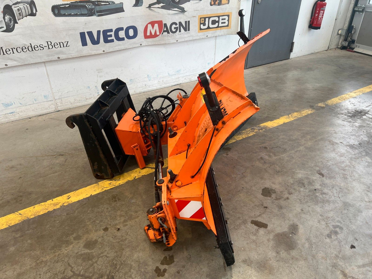 Pronar PU-1700 Schneeschild / 2011 / 1.930 mm - Snow plough: picture 4 Pronar PU-1700 Schneeschild / 2011 / 1.930 mm - Snow plough: picture 4