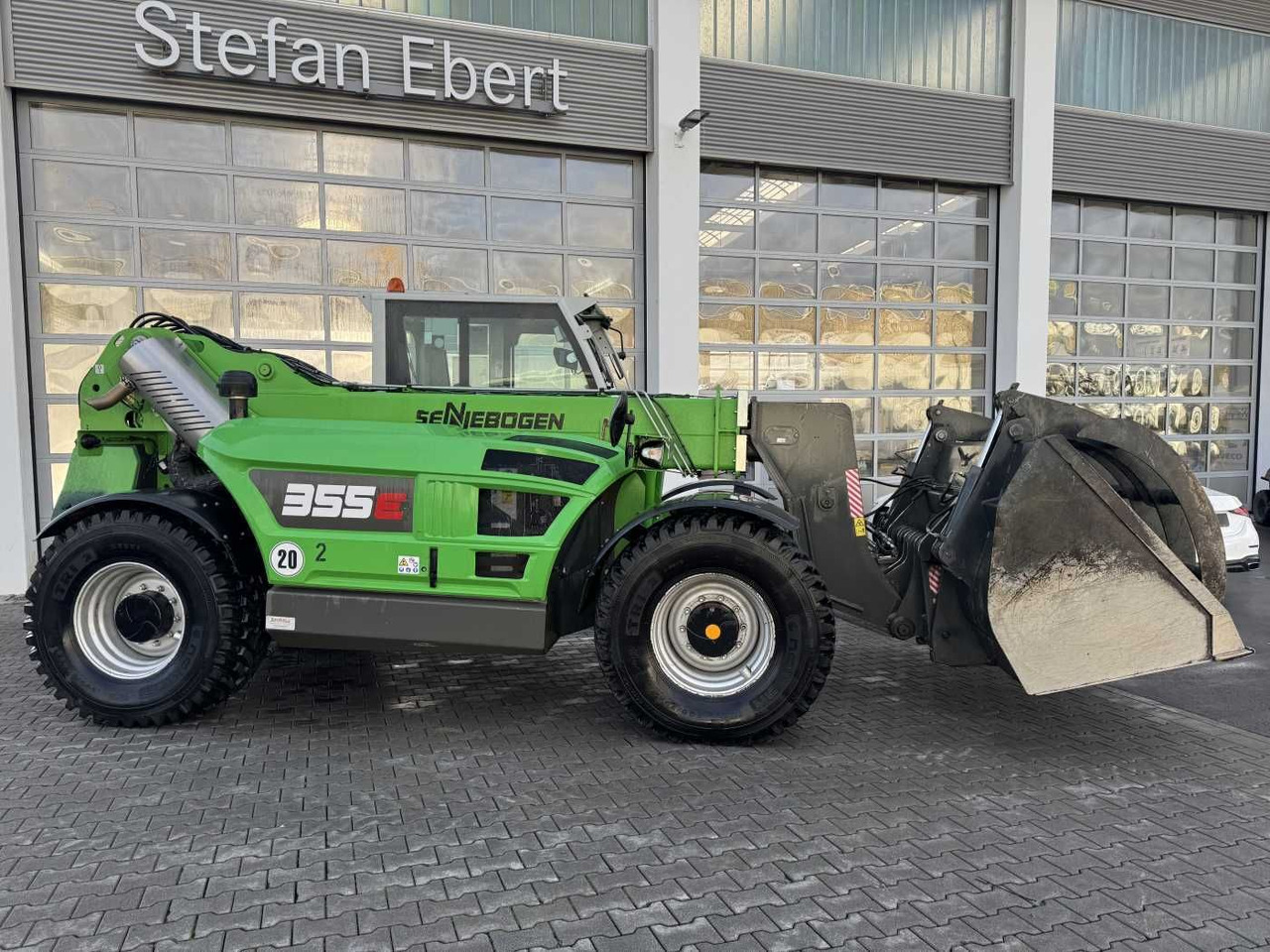 Sennebogen 355 E / Greifschaufel / nur 2.260h! - Wheel loader: picture 2 Sennebogen 355 E / Greifschaufel / nur 2.260h! - Wheel loader: picture 2