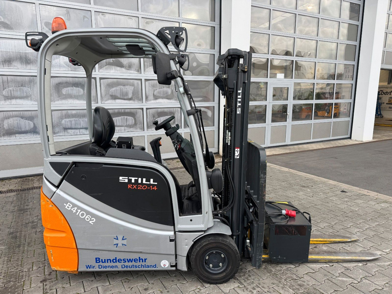 Still RX 20-14 / Triplex: 4,3m / nur 1.147h! / SS - Electric forklift: picture 2 Still RX 20-14 / Triplex: 4,3m / nur 1.147h! / SS - Electric forklift: picture 2