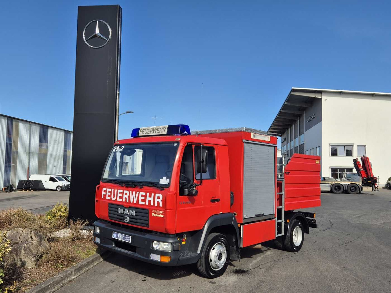 MAN LE 8.150 Schaumlöschfahrzeug Schmitz SLF25/25 - Van: picture 1 MAN LE 8.150 Schaumlöschfahrzeug Schmitz SLF25/25 - Van: picture 1