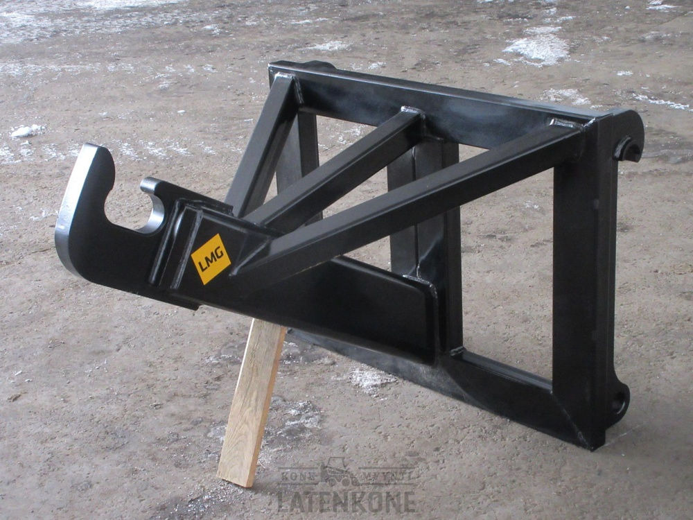 LMG Vaihtolavan siirtolaite Volvo BM - Attachment for Construction machinery: picture 1 LMG Vaihtolavan siirtolaite Volvo BM - Attachment for Construction machinery: picture 1