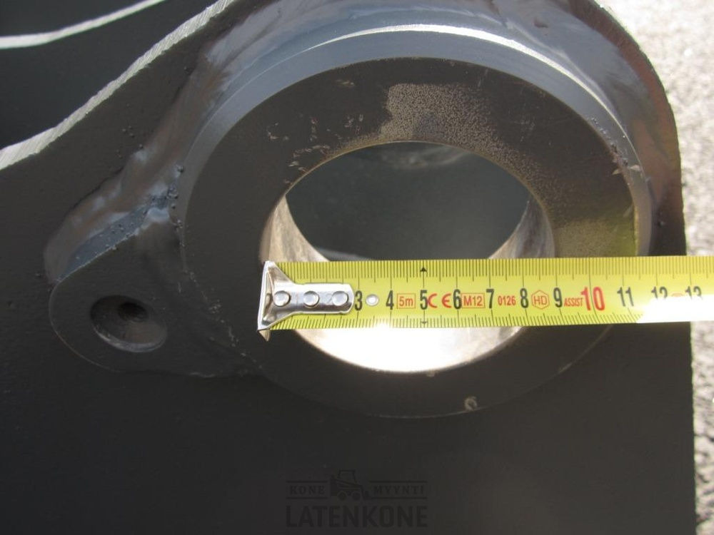 Volvo pikakiinnike L150-180 C-D-E-F-G hydraulinen ISO - Quick coupler for Construction machinery: picture 5 Volvo pikakiinnike L150-180 C-D-E-F-G hydraulinen ISO - Quick coupler for Construction machinery: picture 5