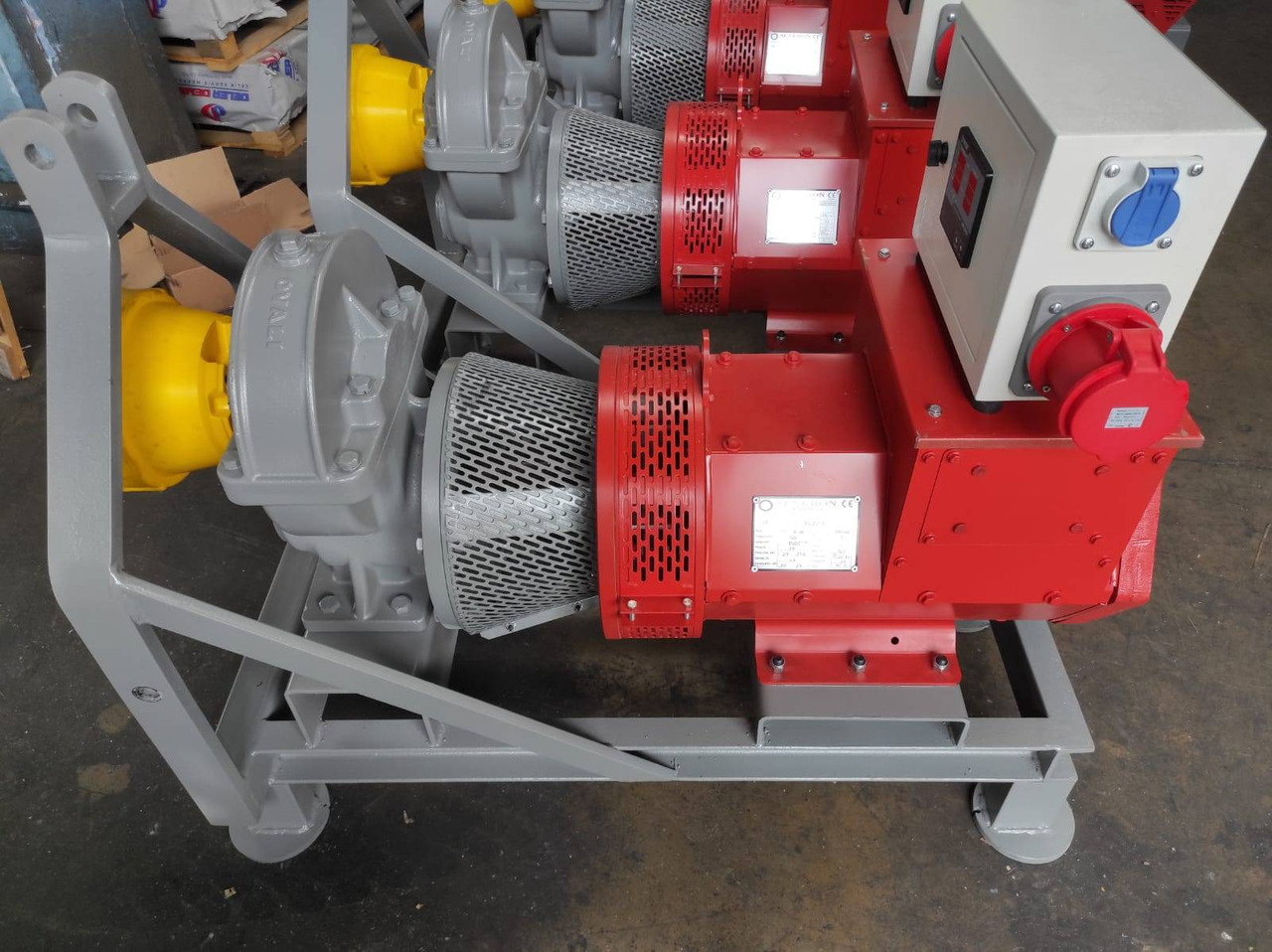 Elektro-Jen 20 kVa / 16 kW PTO driven generator with AVR control - IN STOCK - Generator set: picture 1 Elektro-Jen 20 kVa / 16 kW PTO driven generator with AVR control - IN STOCK - Generator set: picture 1