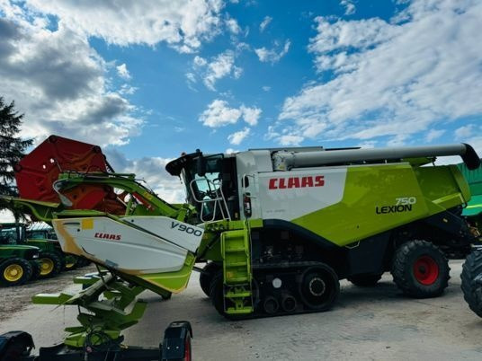 Claas LEXION 750 - Combine harvester: picture 5 Claas LEXION 750 - Combine harvester: picture 5