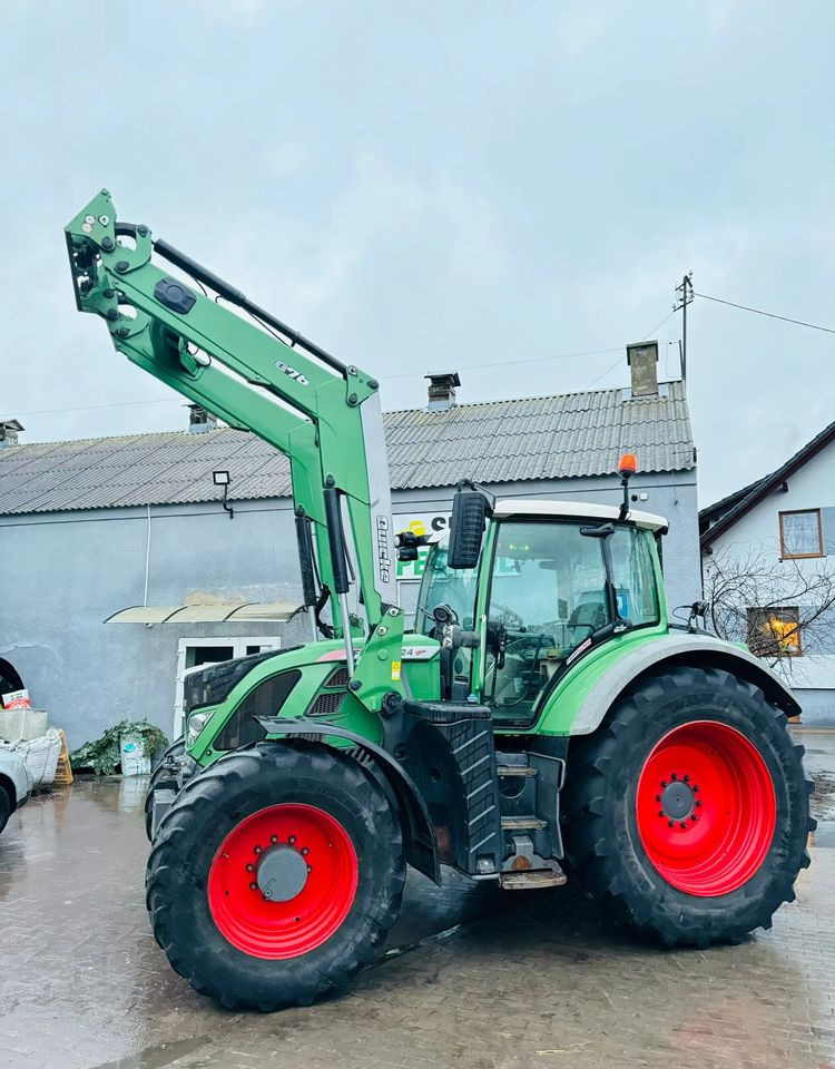 Fendt 724 - Farm tractor: picture 2 Fendt 724 - Farm tractor: picture 2