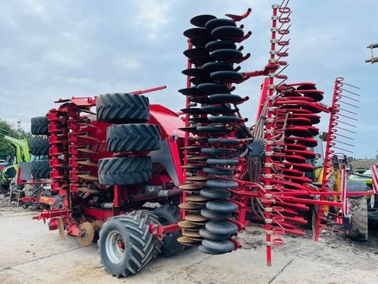 Kverneland u-drill 600 - Combine seed drill: picture 1 Kverneland u-drill 600 - Combine seed drill: picture 1