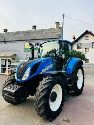 New Holland T5.110 - Farm tractor: picture 1 New Holland T5.110 - Farm tractor: picture 1