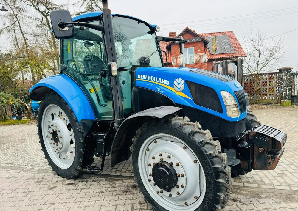 New Holland T5.115 - Farm tractor: picture 1 New Holland T5.115 - Farm tractor: picture 1