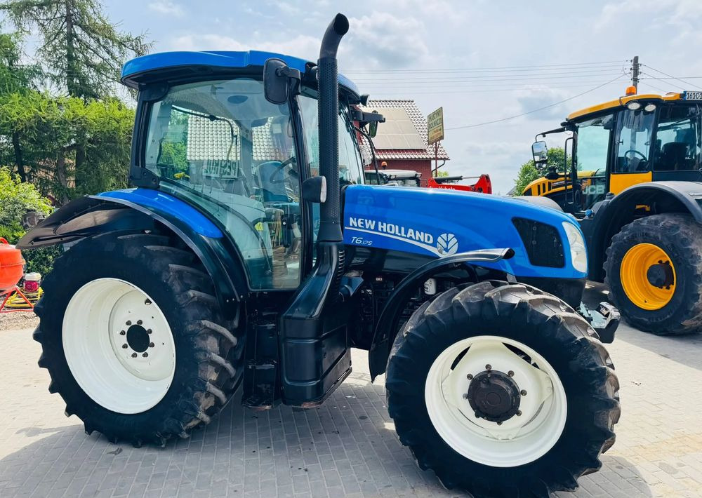 New Holland T6.175 - Farm tractor: picture 3 New Holland T6.175 - Farm tractor: picture 3