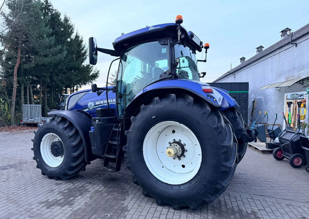 Lease a  New Holland T7.230 Blue Power Autocommand New Holland T7.230 Blue Power Autocommand: picture 7