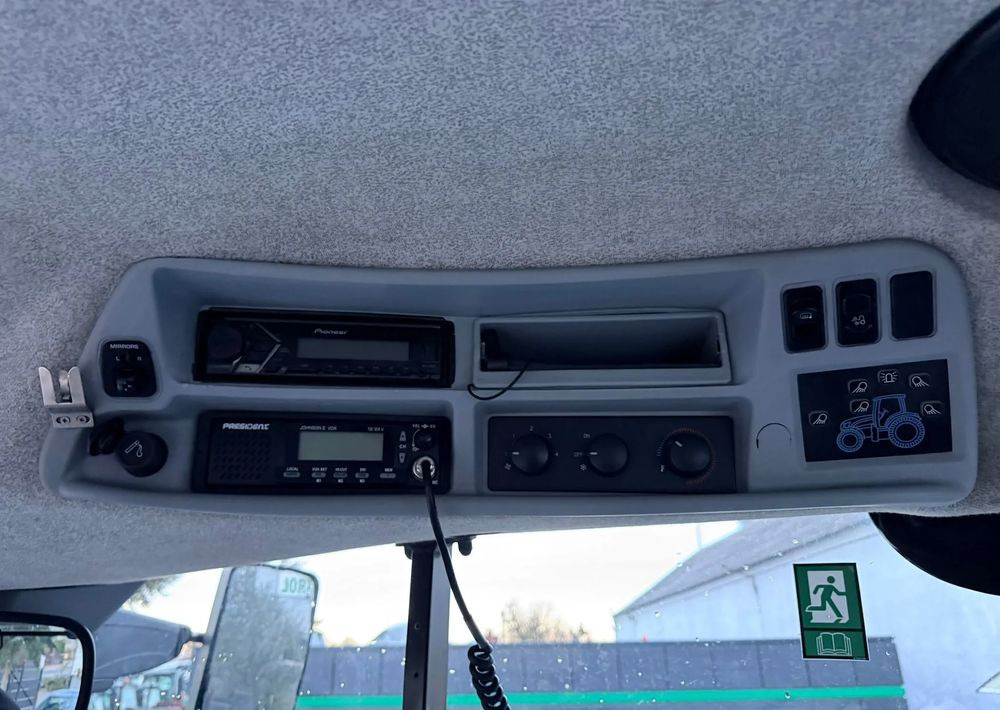 Lease a  New Holland T7.230 Blue Power Autocommand New Holland T7.230 Blue Power Autocommand: picture 18