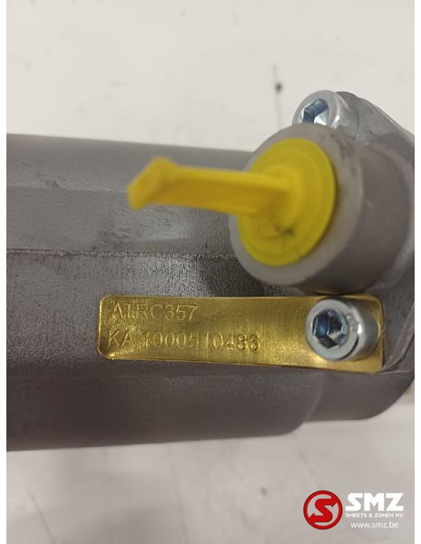 DAF Koppelingscilinder daf - Clutch and parts for Truck: picture 4 DAF Koppelingscilinder daf - Clutch and parts for Truck: picture 4