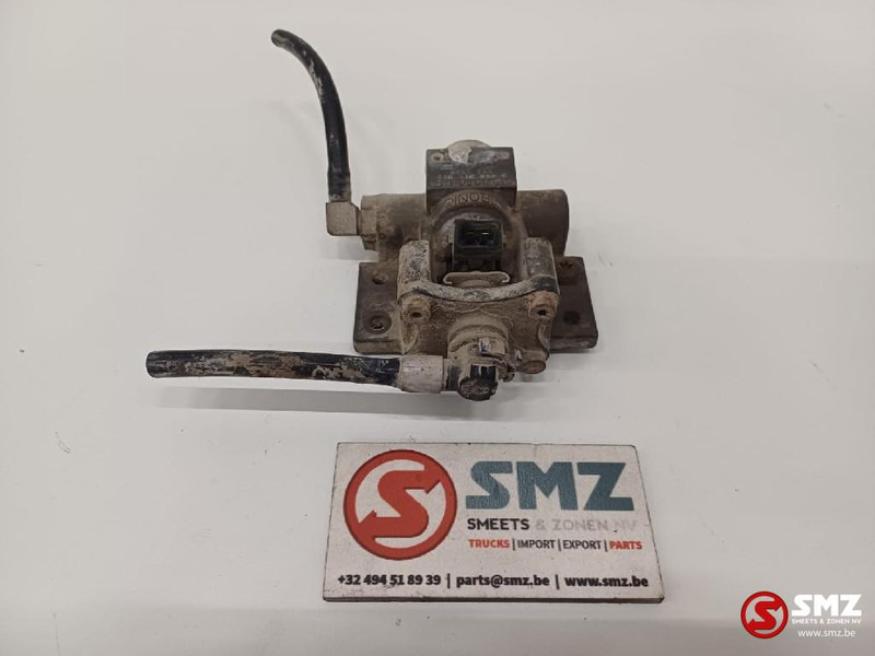 DAF Occ AdBluedoseermodule DAF - Fuel processing/ Fuel delivery for Truck: picture 2 DAF Occ AdBluedoseermodule DAF - Fuel processing/ Fuel delivery for Truck: picture 2