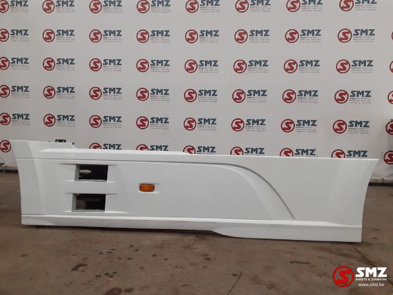 DAF Occ side skirt links DAF - Frame/ Chassis for Truck: picture 1 DAF Occ side skirt links DAF - Frame/ Chassis for Truck: picture 1