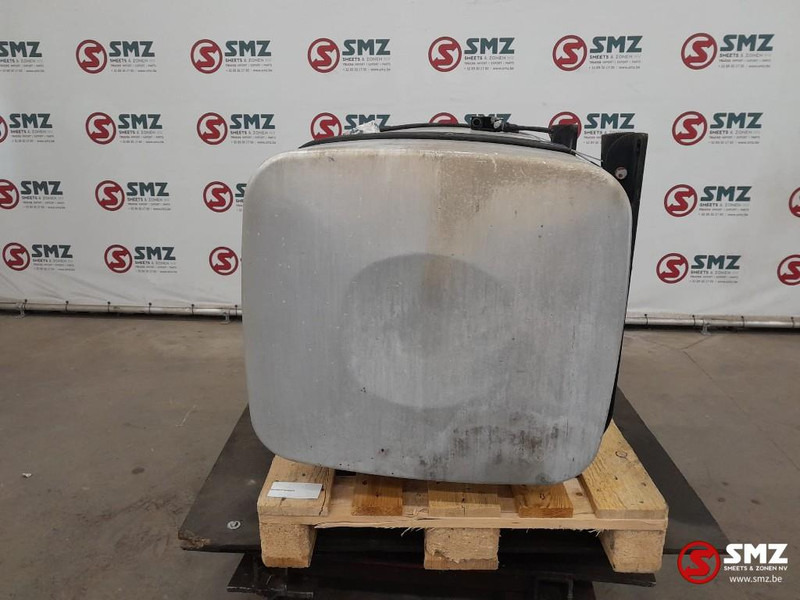 MAN Occ brandstoftank 600L + steunen MAN - Fuel tank for Truck: picture 3 MAN Occ brandstoftank 600L + steunen MAN - Fuel tank for Truck: picture 3