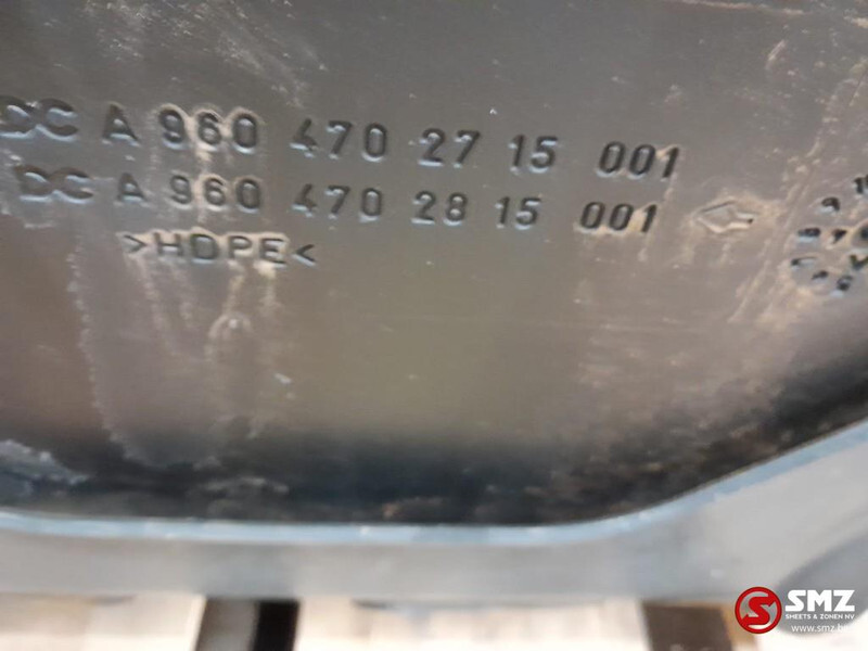 Mercedes-Benz Occ AdBluetank 60L Mercedes Actros A9604702715 - Fuel processing/ Fuel delivery for Truck: picture 5 Mercedes-Benz Occ AdBluetank 60L Mercedes Actros A9604702715 - Fuel processing/ Fuel delivery for Truck: picture 5