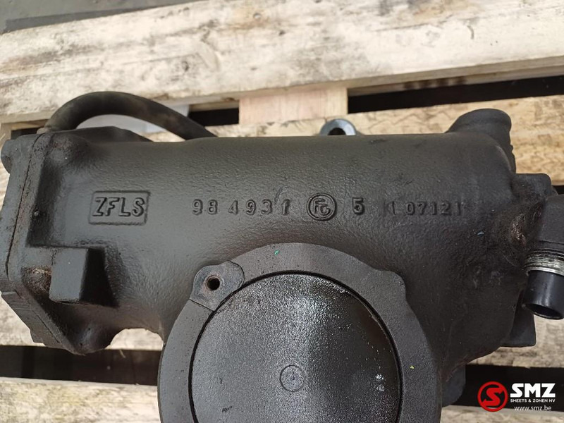 Mercedes-Benz Occ stuurhuis Mercedes - Steering gear for Truck: picture 5 Mercedes-Benz Occ stuurhuis Mercedes - Steering gear for Truck: picture 5