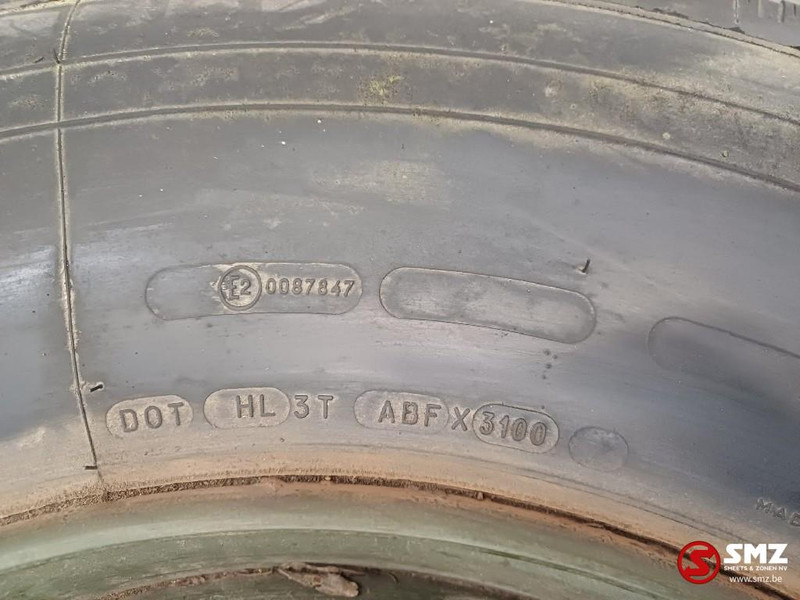 Michelin Occ vrachtwagenband 11R22.5 148/145L Michelin - Tire for Truck: picture 4 Michelin Occ vrachtwagenband 11R22.5 148/145L Michelin - Tire for Truck: picture 4