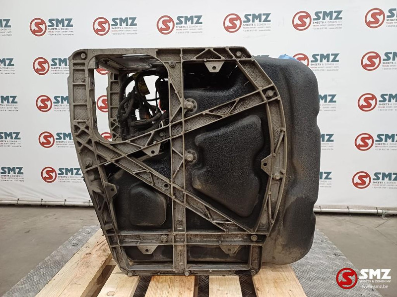 Renault Occ AdBluetank + AdBluepomp Renault - Fuel processing/ Fuel delivery for Truck: picture 4 Renault Occ AdBluetank + AdBluepomp Renault - Fuel processing/ Fuel delivery for Truck: picture 4