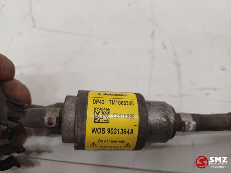 Renault Occ brandstofdoseerpomp DP42 Webasto - Fuel processing/ Fuel delivery for Truck: picture 4 Renault Occ brandstofdoseerpomp DP42 Webasto - Fuel processing/ Fuel delivery for Truck: picture 4