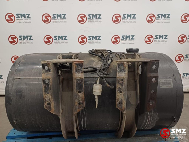 Renault Occ brandstoftank + brandstofniveausensor 315L Ren - Fuel tank for Truck: picture 2 Renault Occ brandstoftank + brandstofniveausensor 315L Ren - Fuel tank for Truck: picture 2