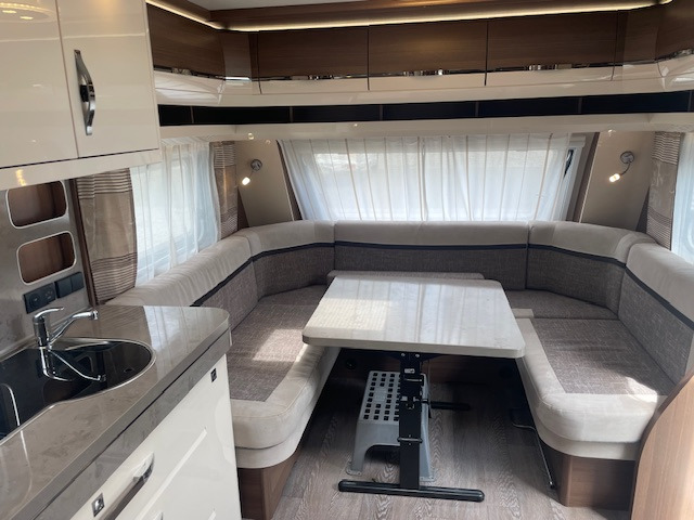 Caravan Hobby 720 KWFU Prestige 2020: picture 15