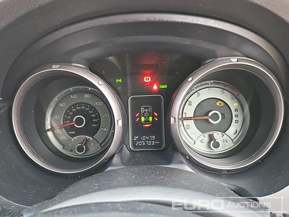 SUV 2008 Mitsubishi Shogun: picture 44