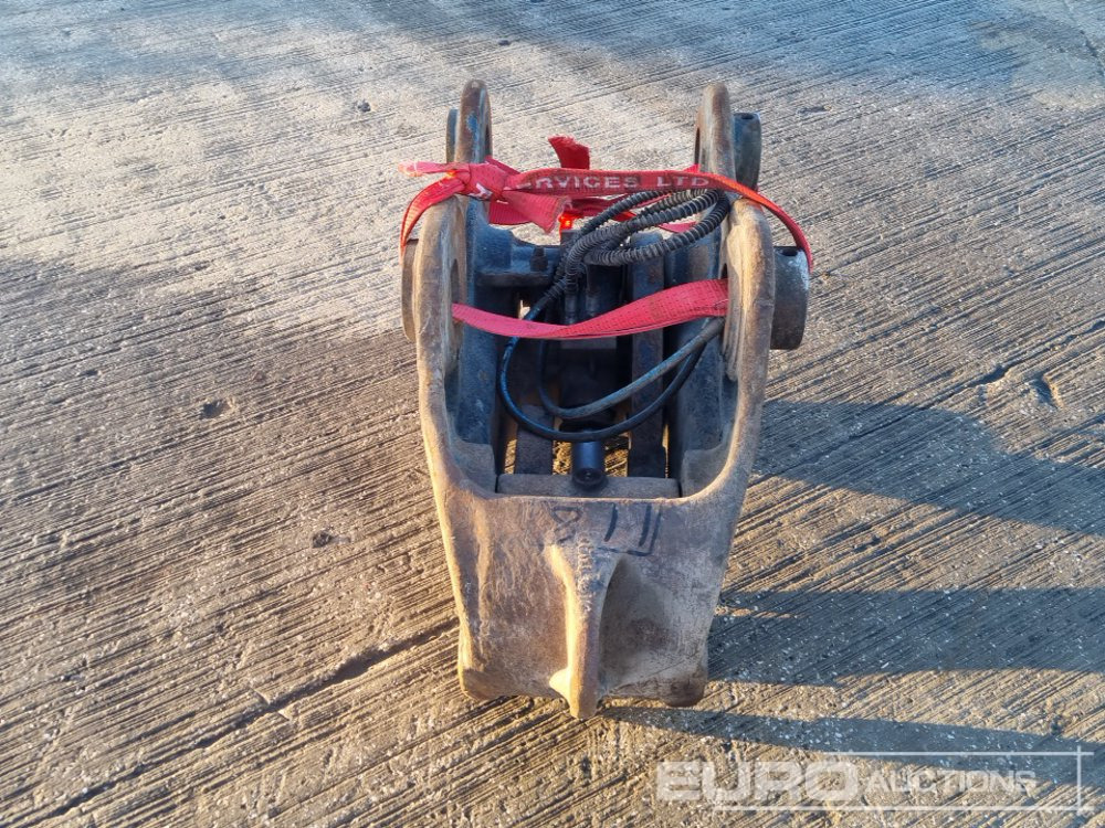 2013 Miller Hydraulic Double Lock Quick Hitch 80mm Pin to suit 20 Ton Excavator - Quick coupler: picture 4 2013 Miller Hydraulic Double Lock Quick Hitch 80mm Pin to suit 20 Ton Excavator - Quick coupler: picture 4