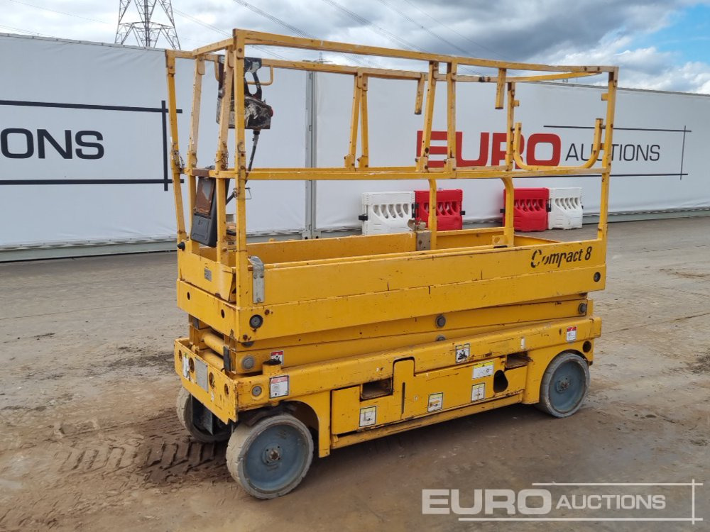 2014 Haulotte Compact 8 - Aerial platform: picture 1 2014 Haulotte Compact 8 - Aerial platform: picture 1