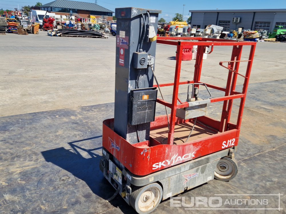 2014 SkyJack SJ12 - Aerial platform: picture 5 2014 SkyJack SJ12 - Aerial platform: picture 5