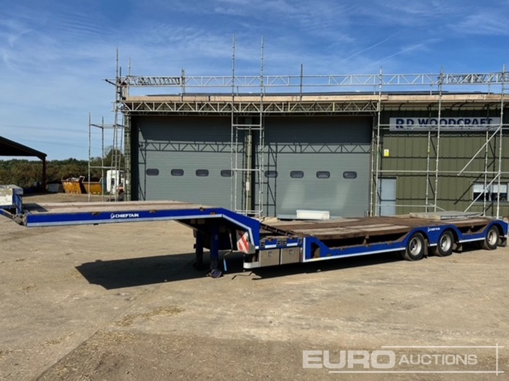 2015 Cheiftain Tri Axle Extenable Low Loader Trailer - Low loader semi-trailer: picture 1 2015 Cheiftain Tri Axle Extenable Low Loader Trailer - Low loader semi-trailer: picture 1