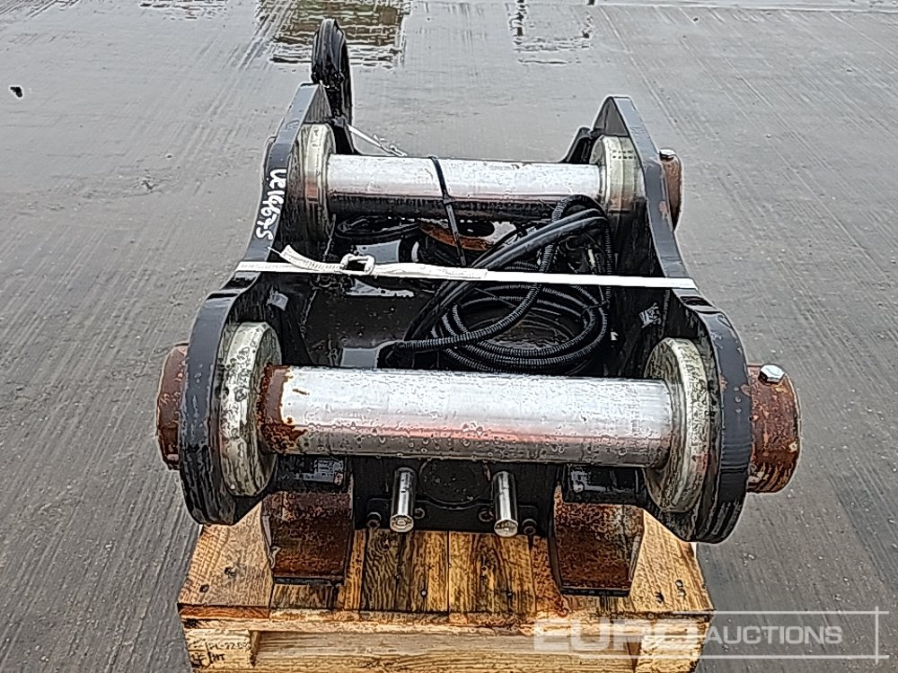 2015 Engcon Top Hitch 80mm Pin to suit 20 Ton Excavator - Quick coupler: picture 4 2015 Engcon Top Hitch 80mm Pin to suit 20 Ton Excavator - Quick coupler: picture 4