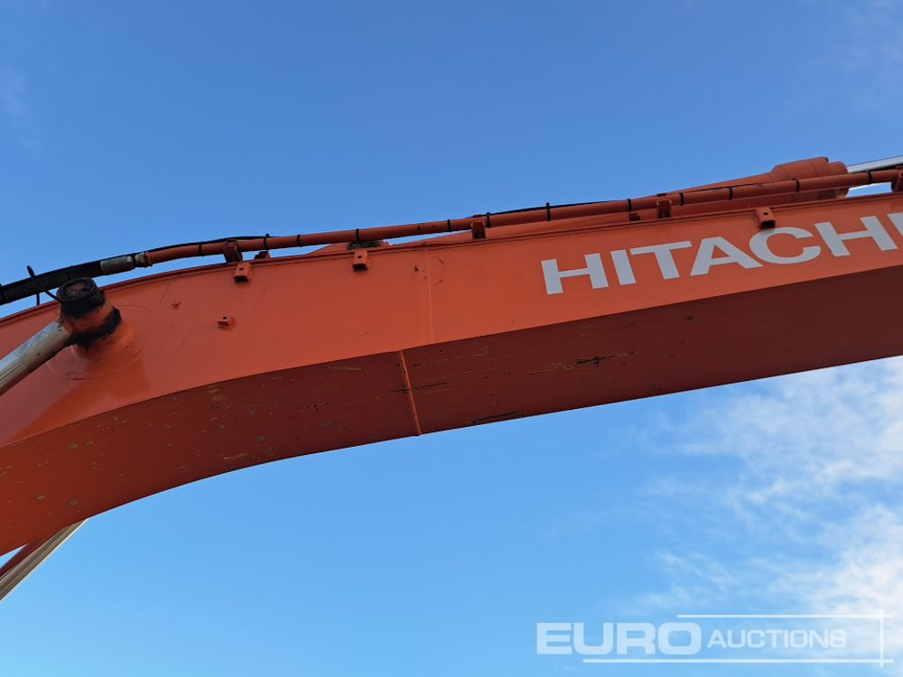 Crawler excavator 2020 Hitachi ZX210LC-6: picture 18